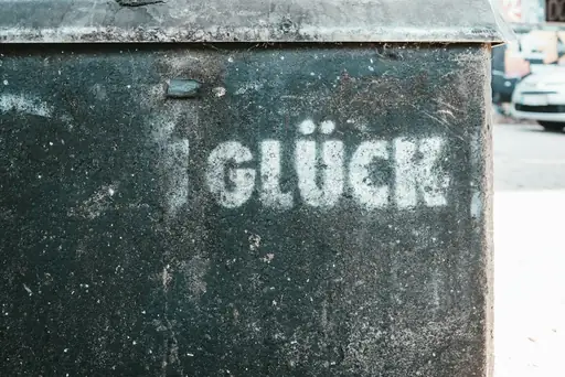 Glyphosat – Wie lange giftig? Abbau, mögliche Risiken und wichtige Hinweise zur Anwendung